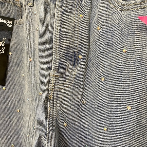 Simple Society Rhinestone Super High Rise Straight Jeans Light Wash - Picture 3 of 9